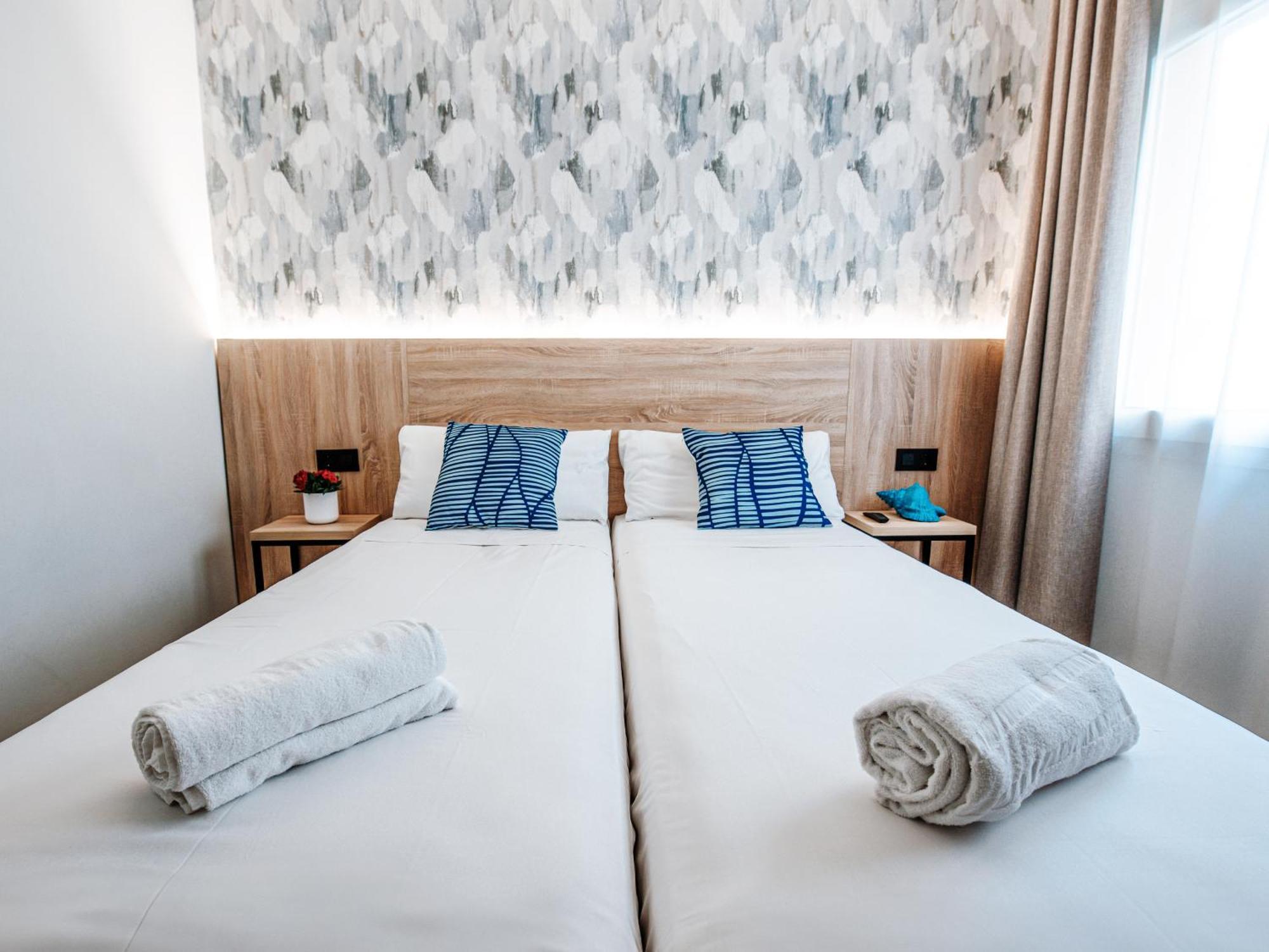 Sweet Lloret Suites リョレート・デ・マル エクステリア 写真